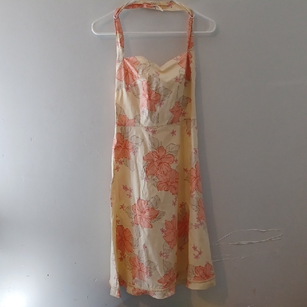 The Limited Yellow Dress for Special Occasions - Picture 3 of 10